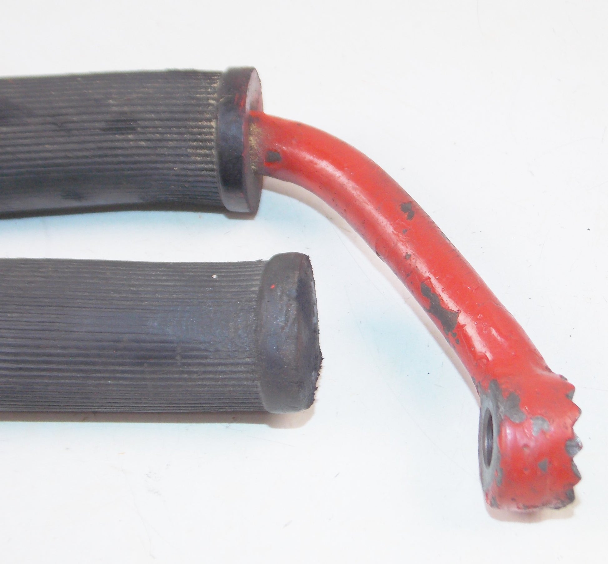 1959 GILERA GIUBILEO 98cc FRAME CHASSIS FOOT REST PEG STAY SUPPORT VINTAGE ITALY - MotoRaider