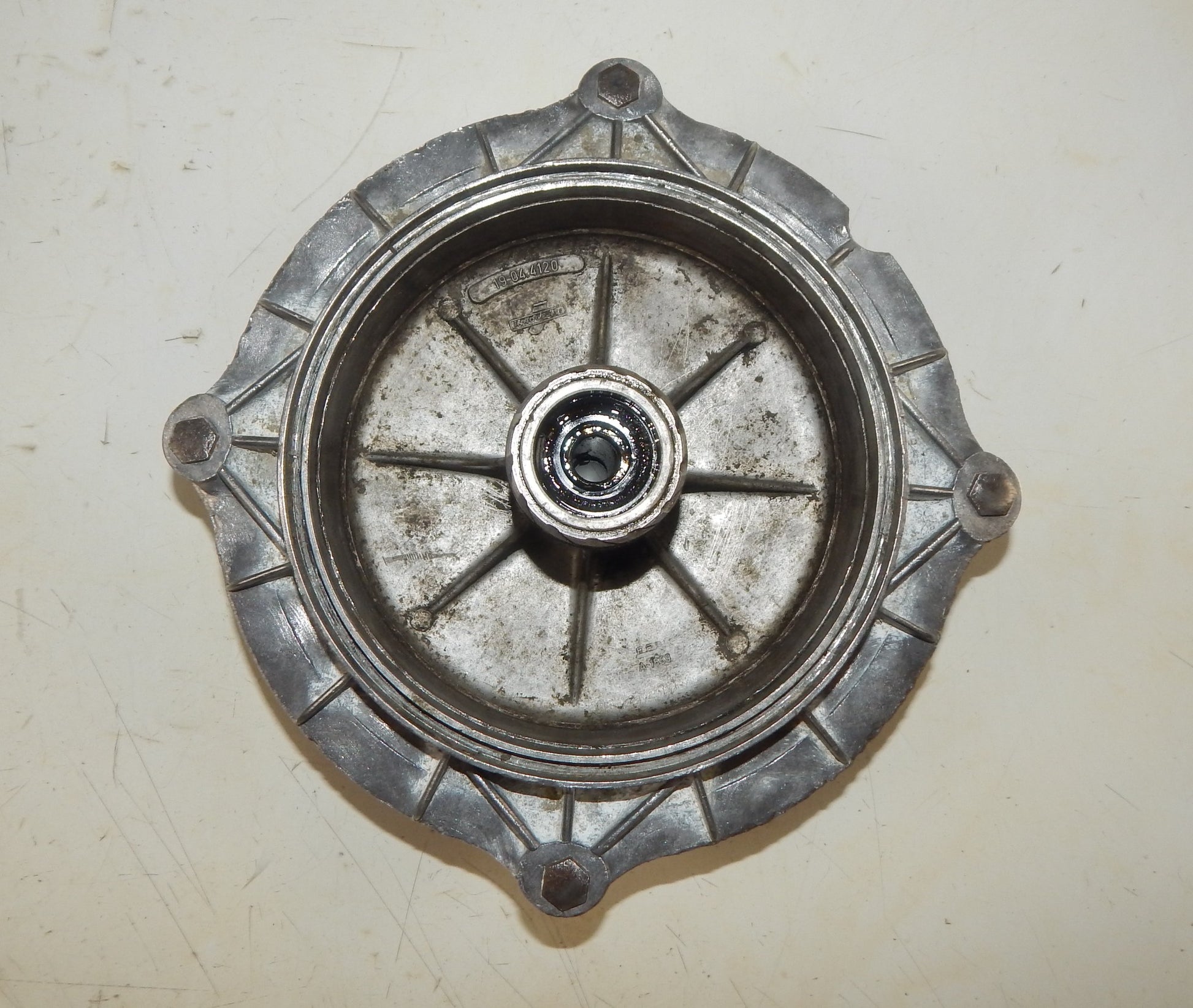 1959 LAMRETTA LI 150 FRONT WHEEL BRAKE DRUM HUB 19.04.4120 VINTAGE SCOOTER ITALY - MotoRaider