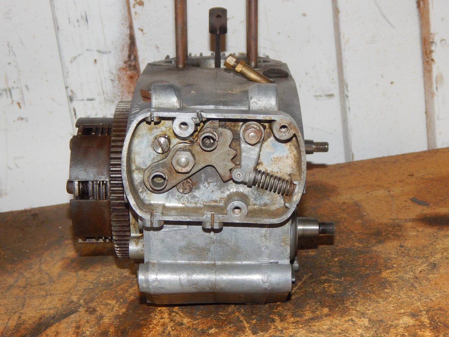 1950's MV AGUSTA PULLMAN 125 ENGINE MOTOR 508486 CASES CYLINDER GEARS IGNITION - MotoRaider