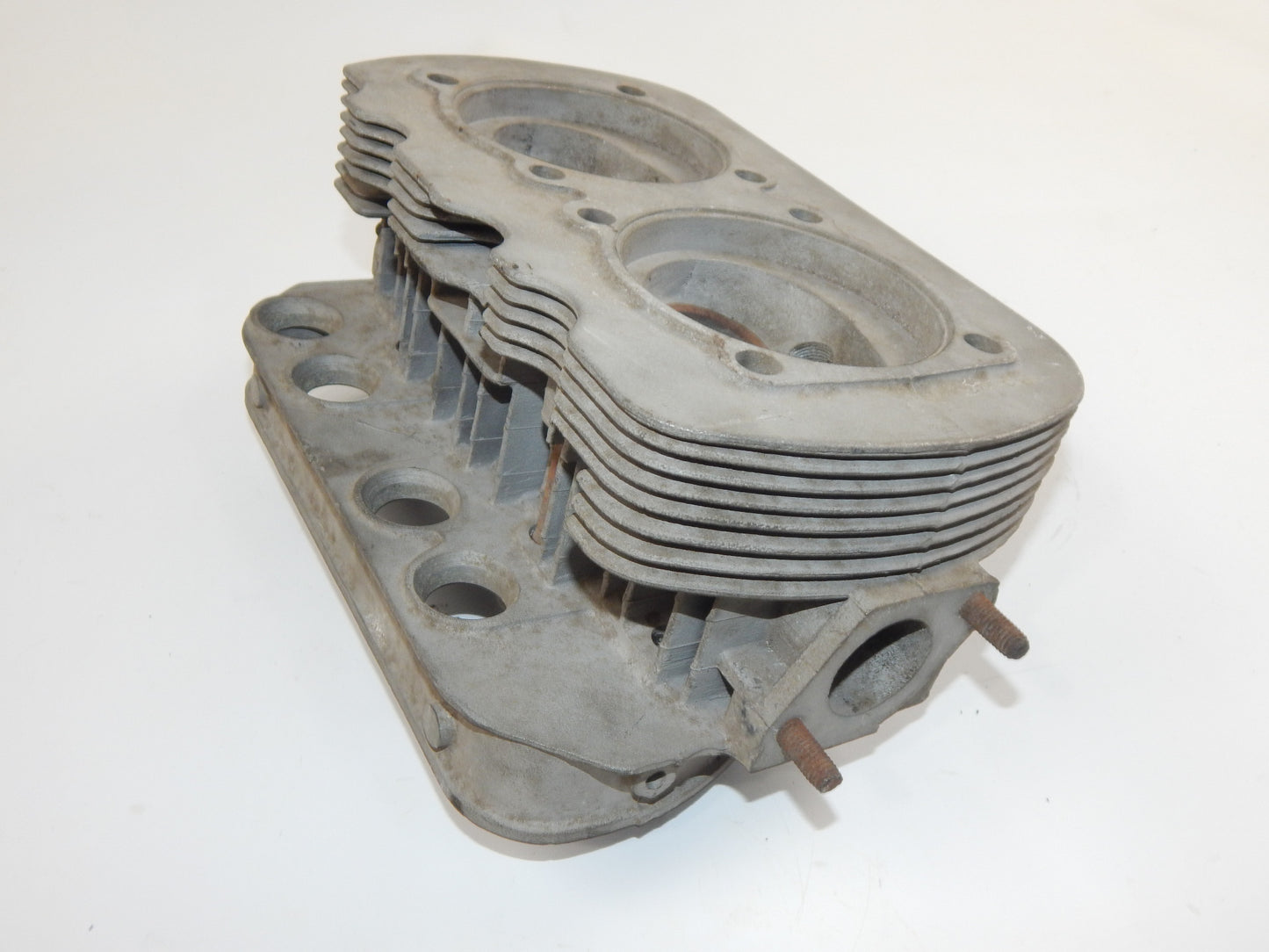 1950's VW BEETLE CYLINDER HEAD SINGLE PORT 113.101.371C | 113 101 371C - MotoRaider