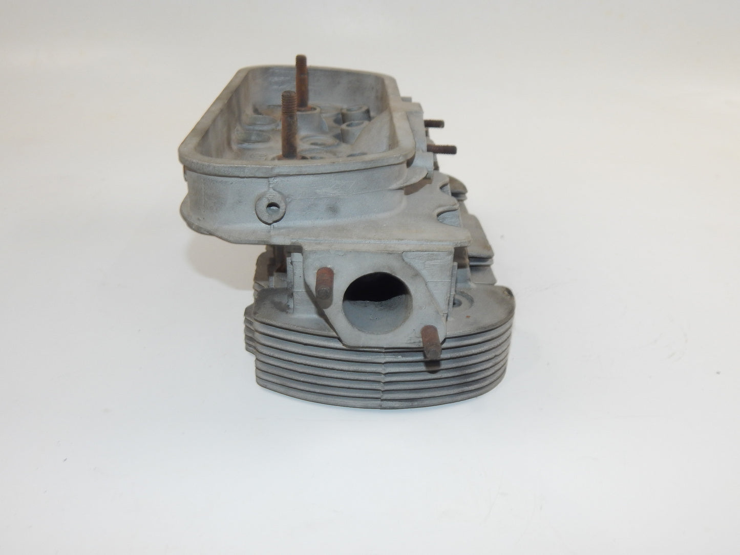 1950's VW BEETLE CYLINDER HEAD SINGLE PORT 113.101.371C | 113 101 371C - MotoRaider