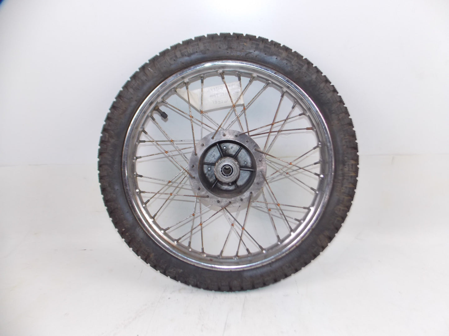 1959 GILERA GIUBILEO 98cc 17" REAR WHEEL RIM HUB SPOKES TIRE VINTAGE ITALY - MotoRaider