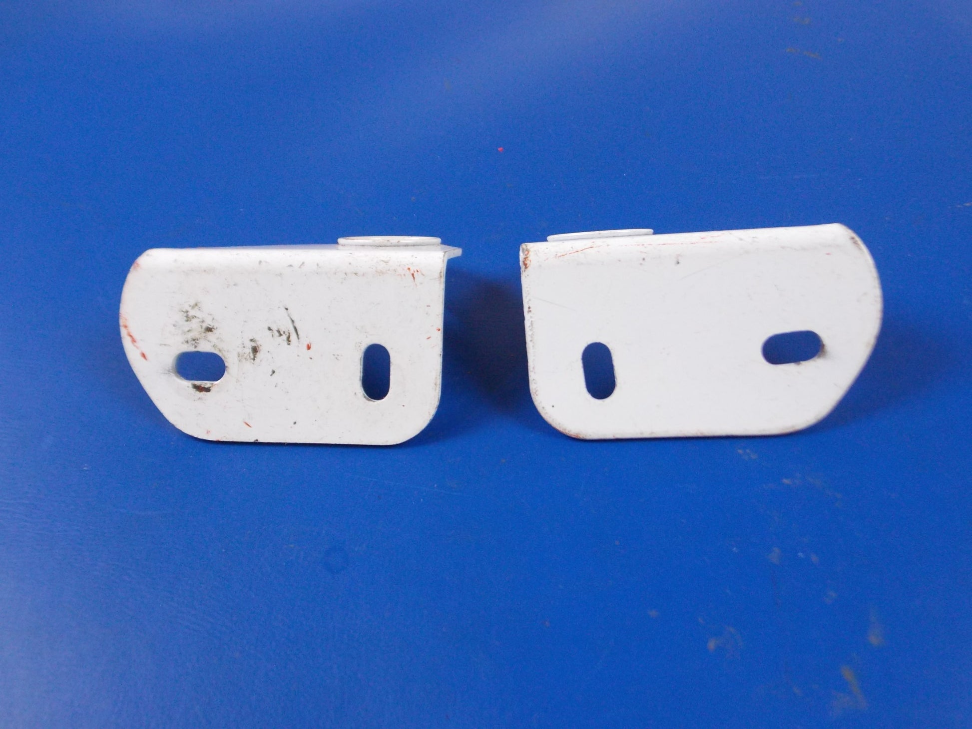 1980 BETA  CR 250 500 GAS FUEL TANK MOUNT BRACKETS WHITE VINTAGE CROSS ENDURO - MotoRaider