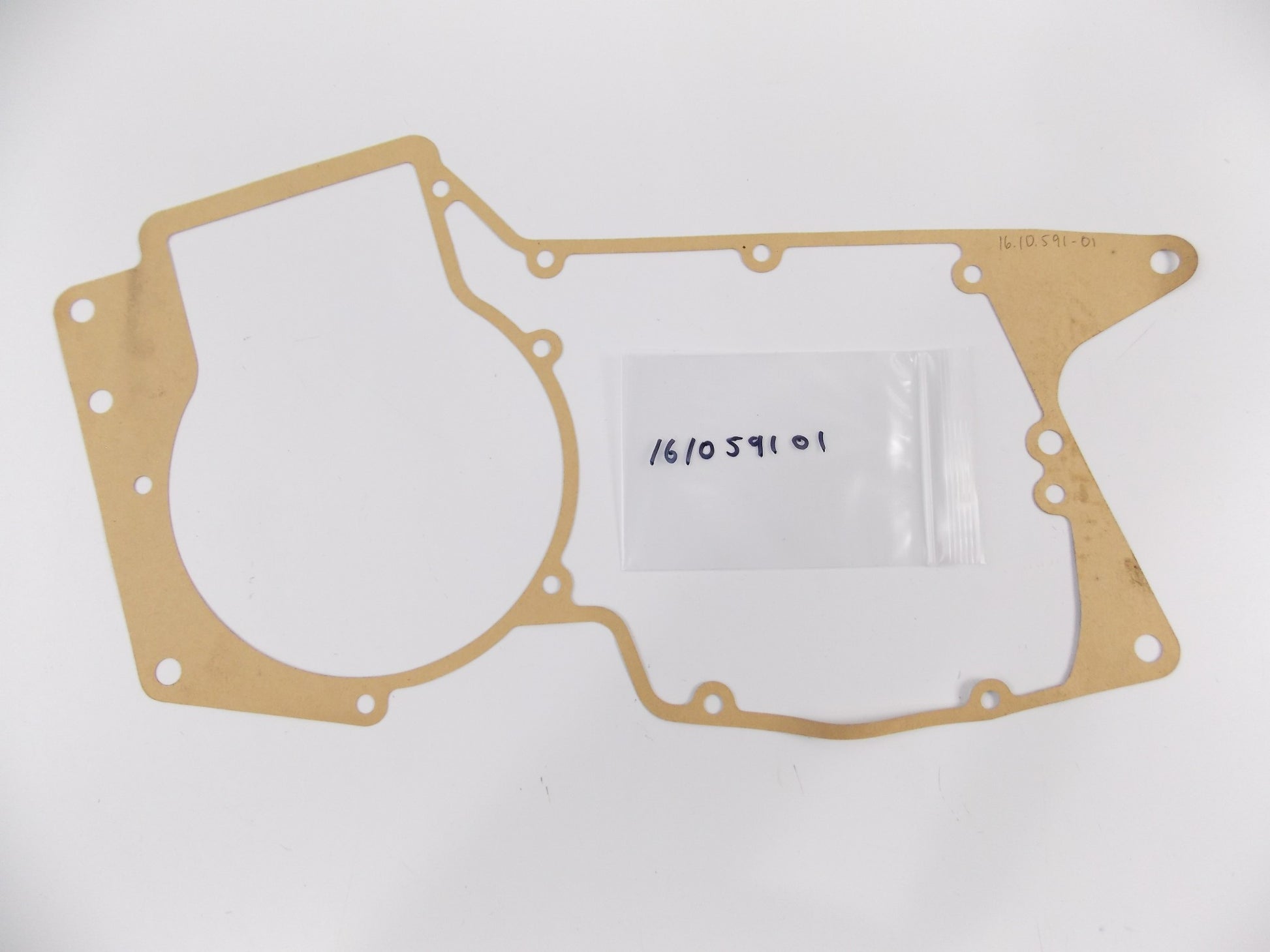 NOS OEM 1972-1974 HUSQVARNA 450 CENTER CASE GASKET 161059101 | 16 10 591-01 - MotoRaider