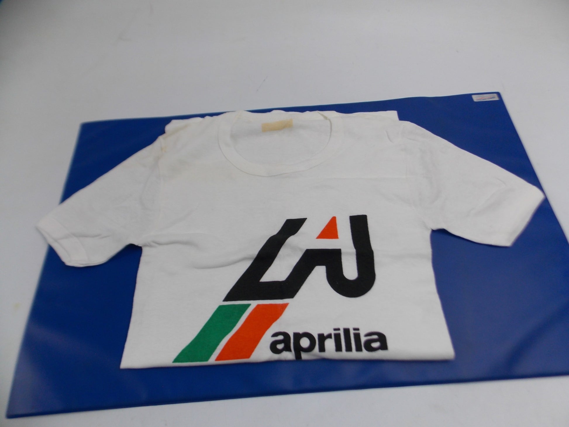 1980's APRILIA T-SHIRT WHITE COLOR SIZE M MOTOCROSS MOTO RC ETX RSV - MotoRaider