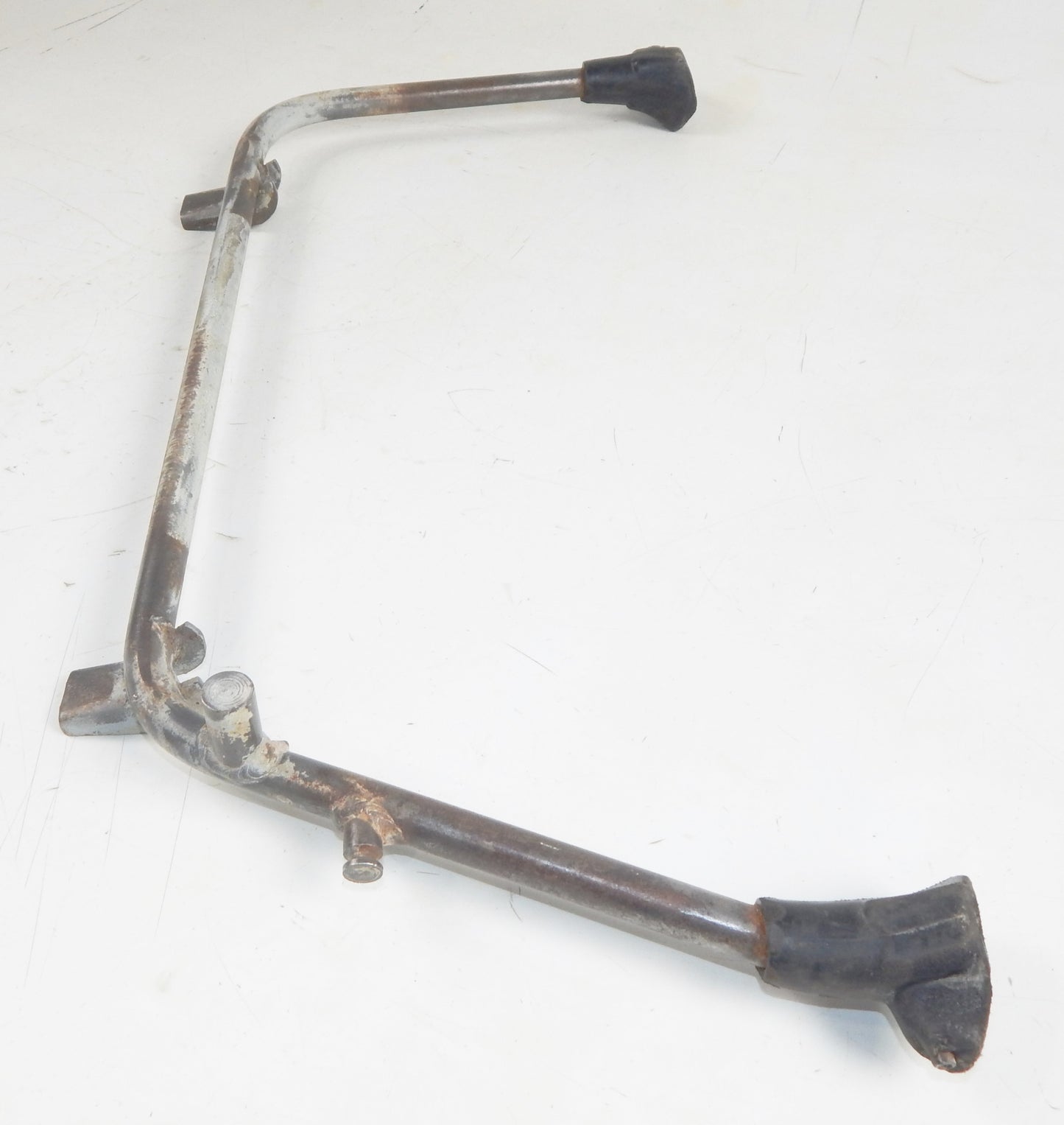 1959 LAMBRETTA LI 150 FRAME CHASSIS CENTER STAND KICKSTAND SUPPORT VINTAGE ITALY - MotoRaider