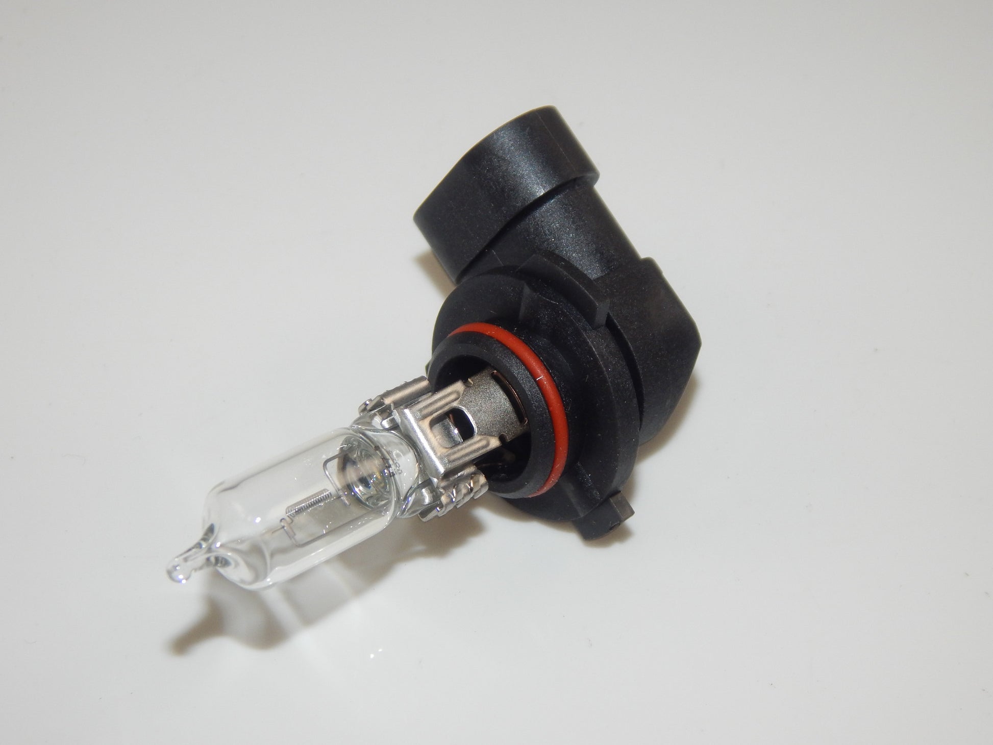 OEM MALAGUTI F12 MAX 125 250 EURO 2 HALOGEN HEADLIGHT BULB 12 V 60W HB3 SCOOTER - MotoRaider