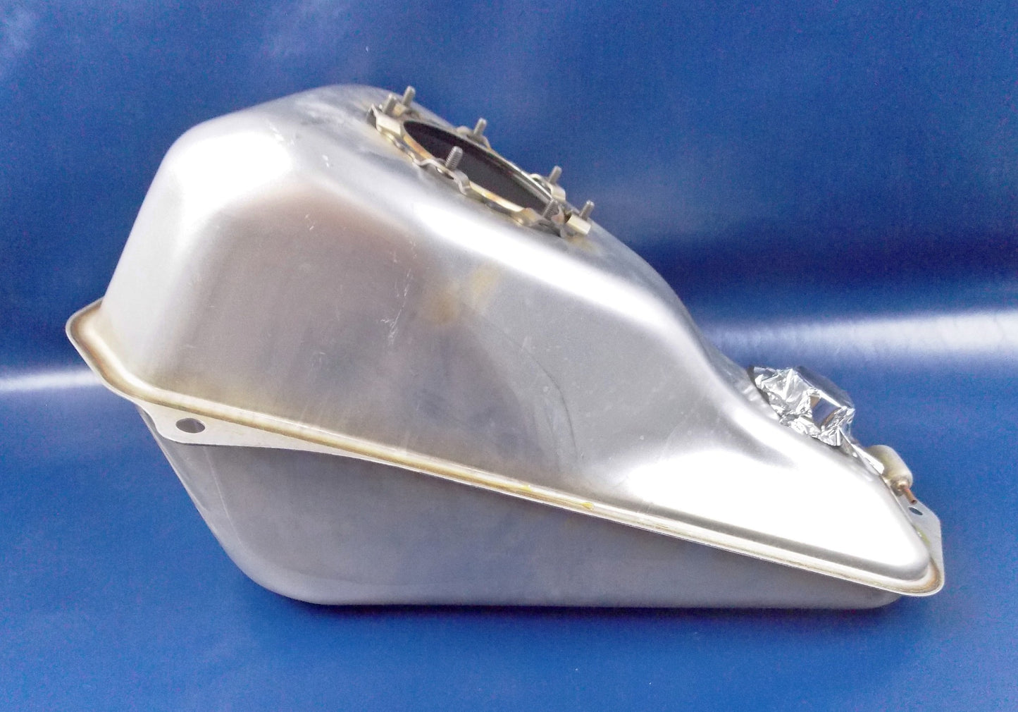 OEM HONDA FUEL TANK PLA 06171-MCT-690 | 06171MCT690 - MotoRaider