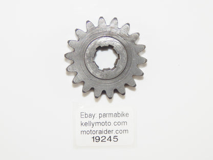 1971 HUSQVARNA MOTORCYCLE TRANSMISSION DRIVE GEAR WHEEL HQV-71 18T HOLE D=17 mm - MotoRaider