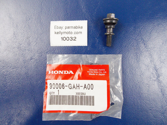 HONDA SA50 1998-02/SH150I 2010/FES125 2009 BOLT ASSY SPECIAL 6x27 90006-GAH-A00 - MotoRaider