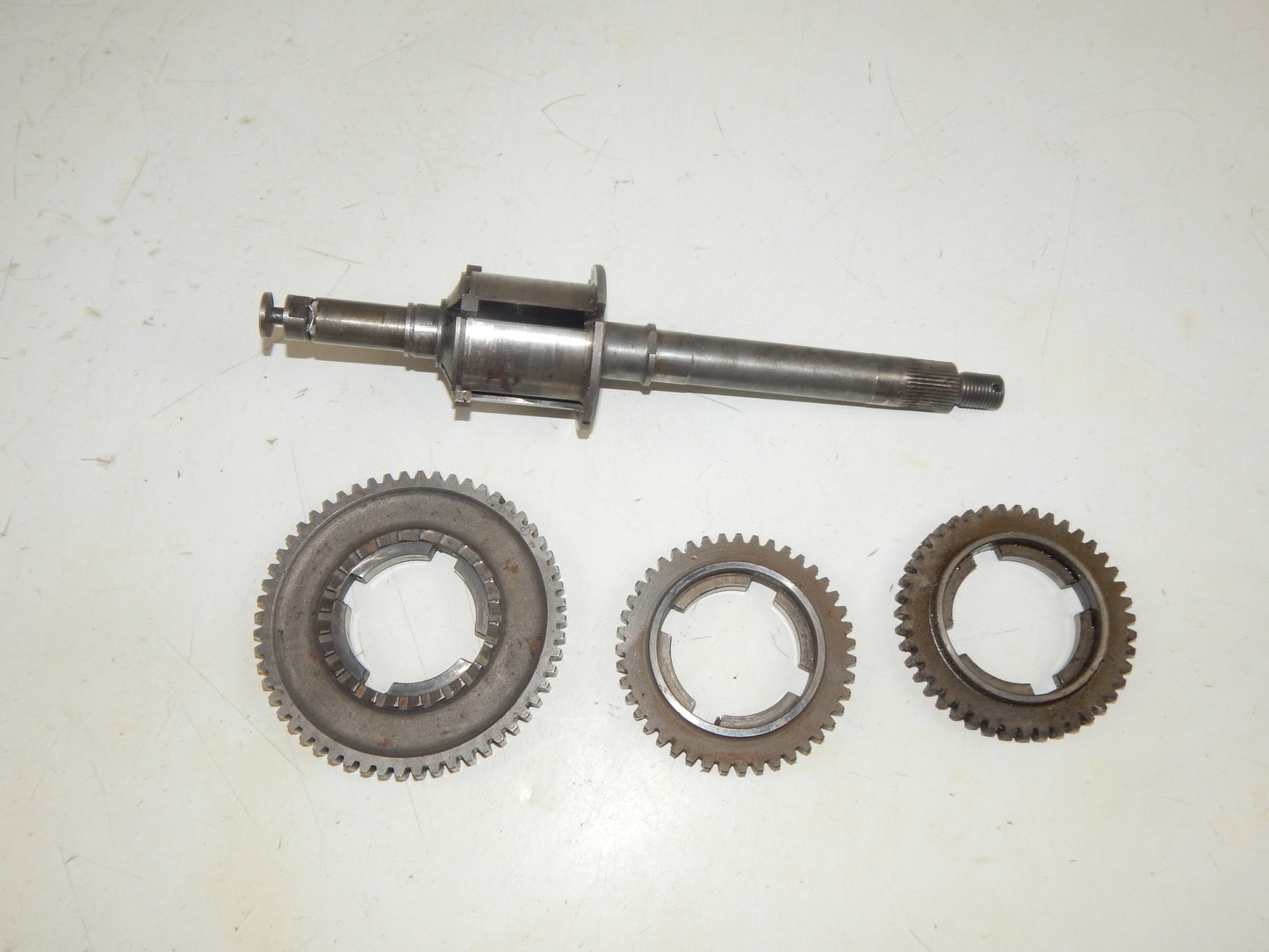 1950's VESPA PIAGGIO MOTOR TRANSMISSION GEAR BOX SHAFT VINTAGE SCOOTER ITALY - MotoRaider