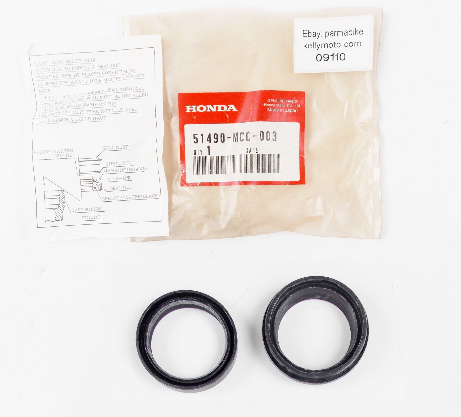 NOS OEM HONDA 2000-2001 CB1100 SEAL SET FRONT FORK SEALS 51490-MCC-003 - MotoRaider