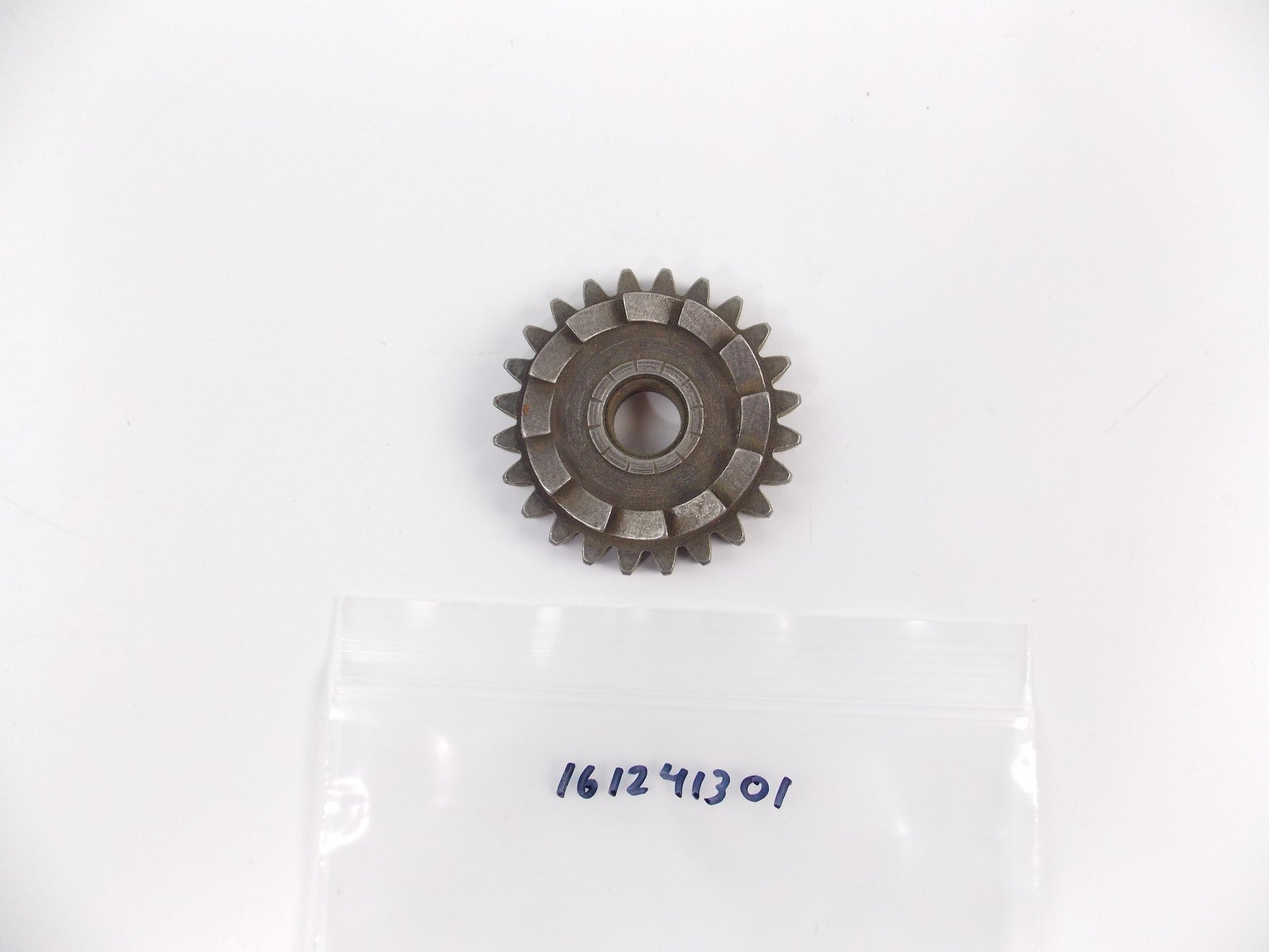 NOS OEM 1975-1978 HUSQVARNA CR 250 CR 360 KICK STARTER GEAR WHEEL 161241301 - MotoRaider