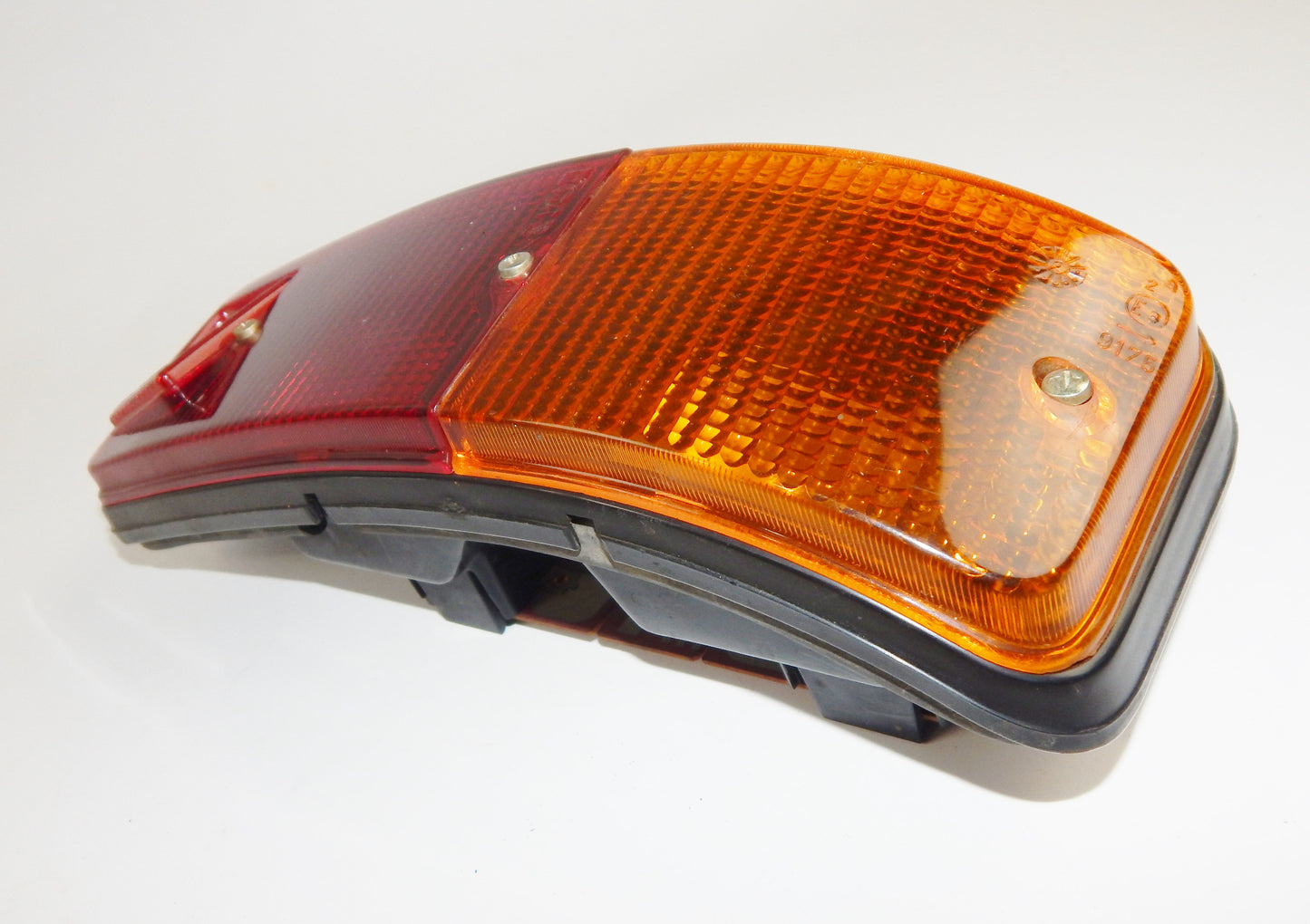 NOS 1970's FIAT 127 REAR TAIL LIGHT STARS 1.157.04 RIGHT VINTAGE ITALY - MotoRaider