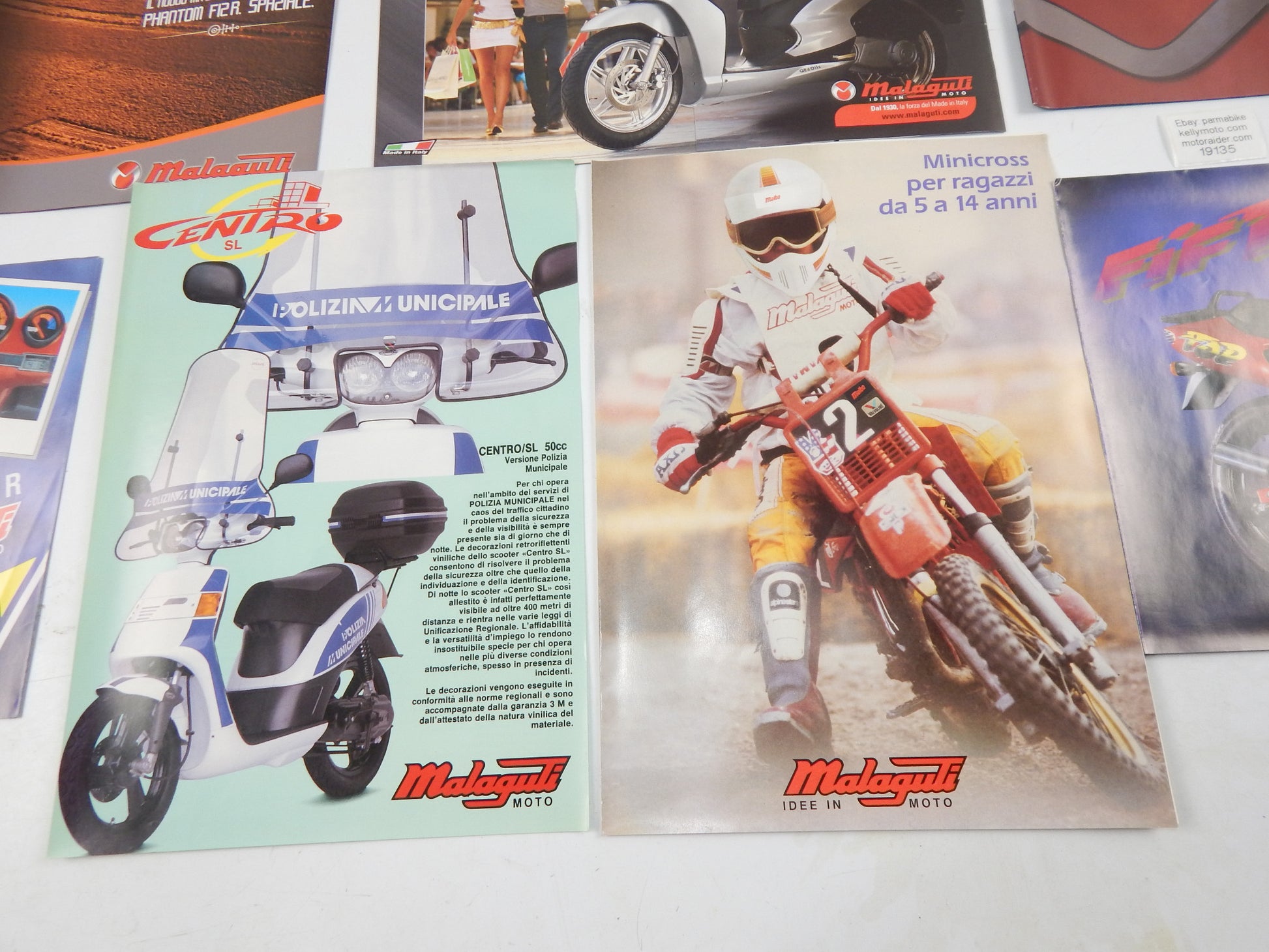 12 MALAGUTI DEALER BROCHURE 1990-2000's SCOOTER FANTOM CENTRO GRIZZLY ITALY - MotoRaider