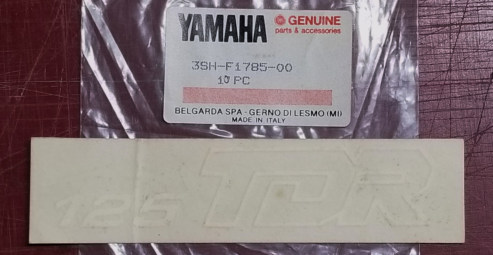 NOS  YAMAHA 1989 1990 1991 1992 TDR125 EMBLEM DECAL STICKER GRAPHIC 3SH-F1785-00 - MotoRaider