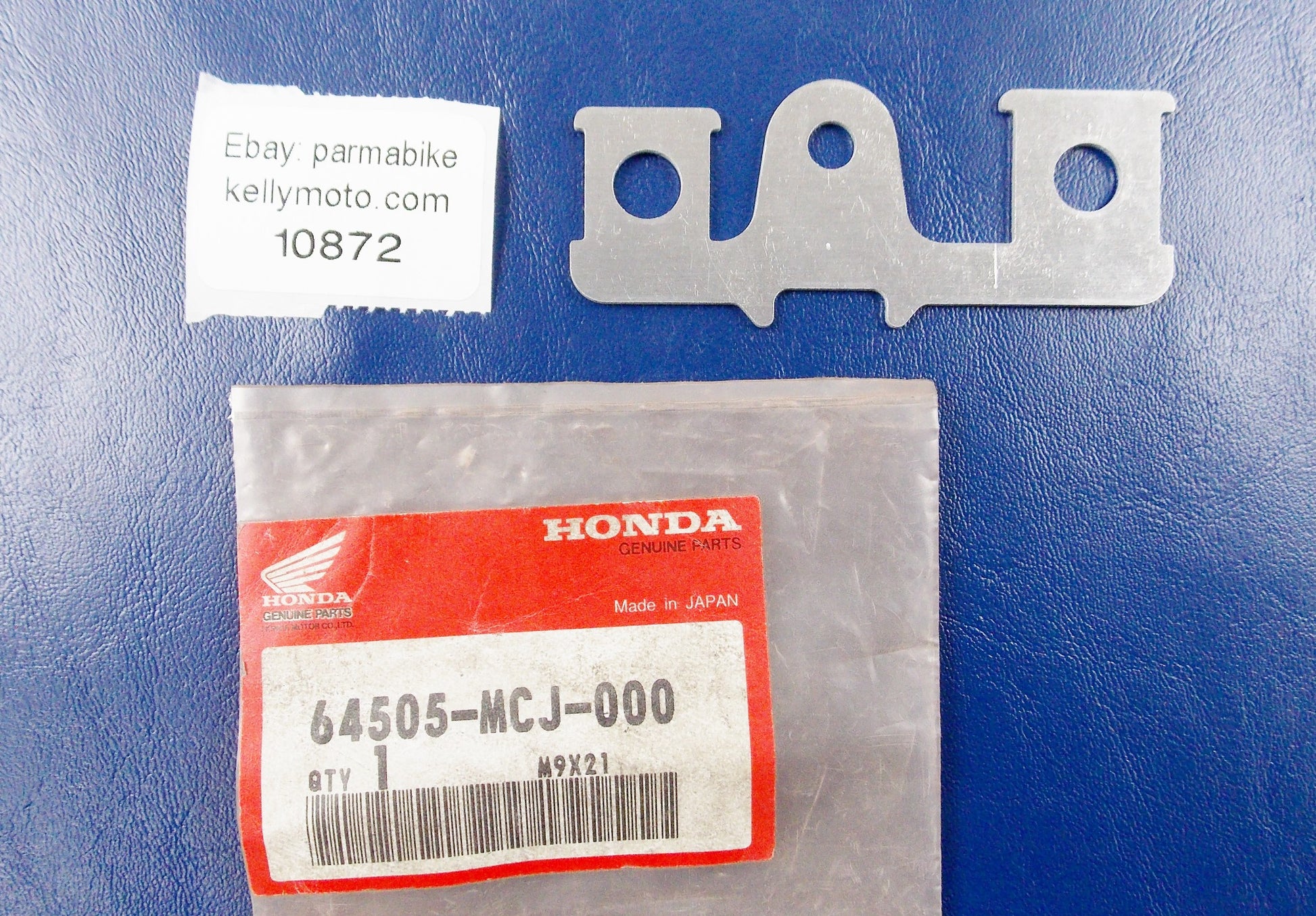 OEM HONDA 2000-2001 CBR900 HOLDER ELECTRIC 64505-MCJ-000 | 64505MCJ000 - MotoRaider