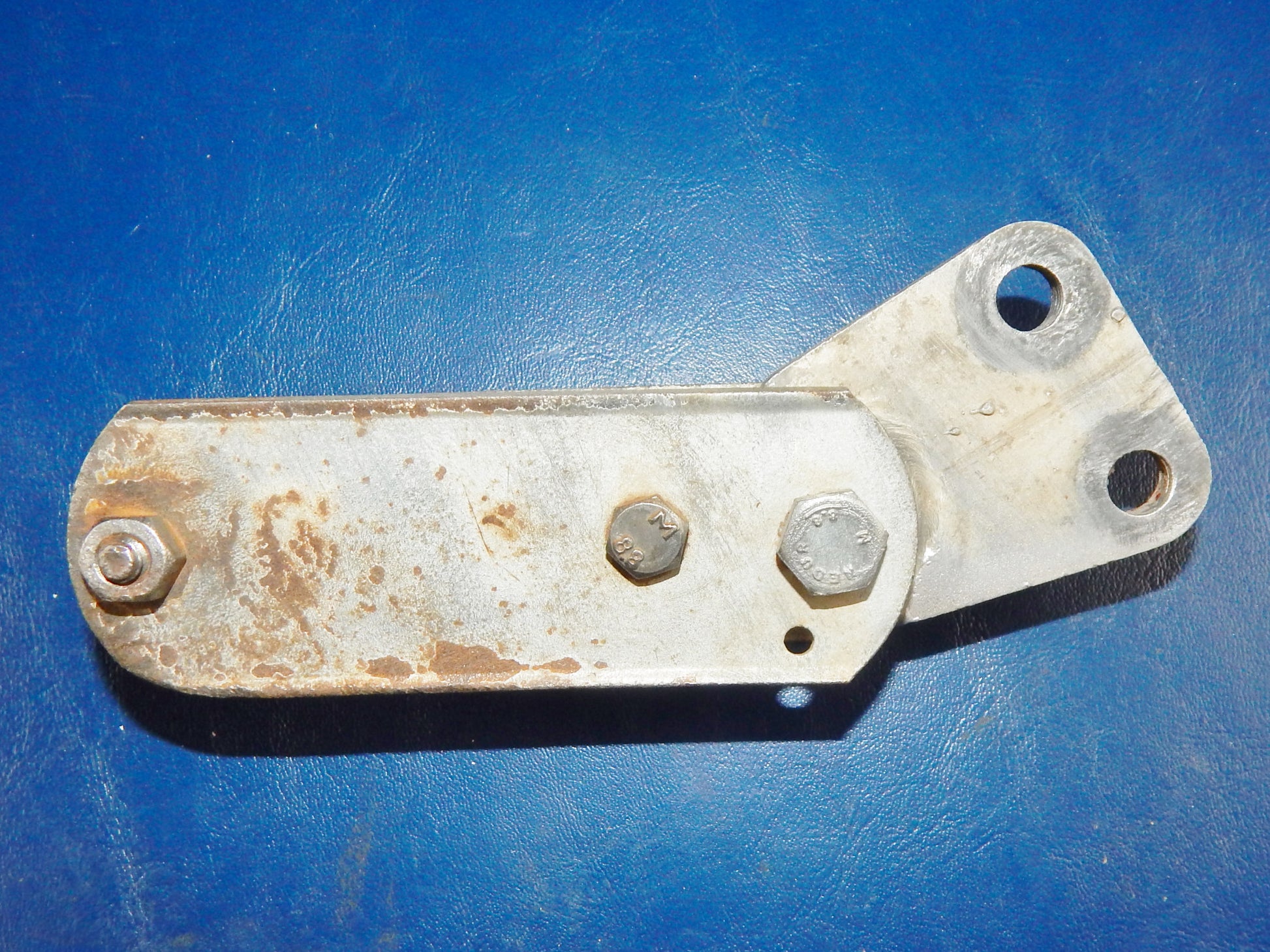 '70s HUSQVARNA CHAIN ROLLER GUIDE+REAR WHEEL BRAKE PLATE STAY BAR ANCHOR VINTAGE - MotoRaider