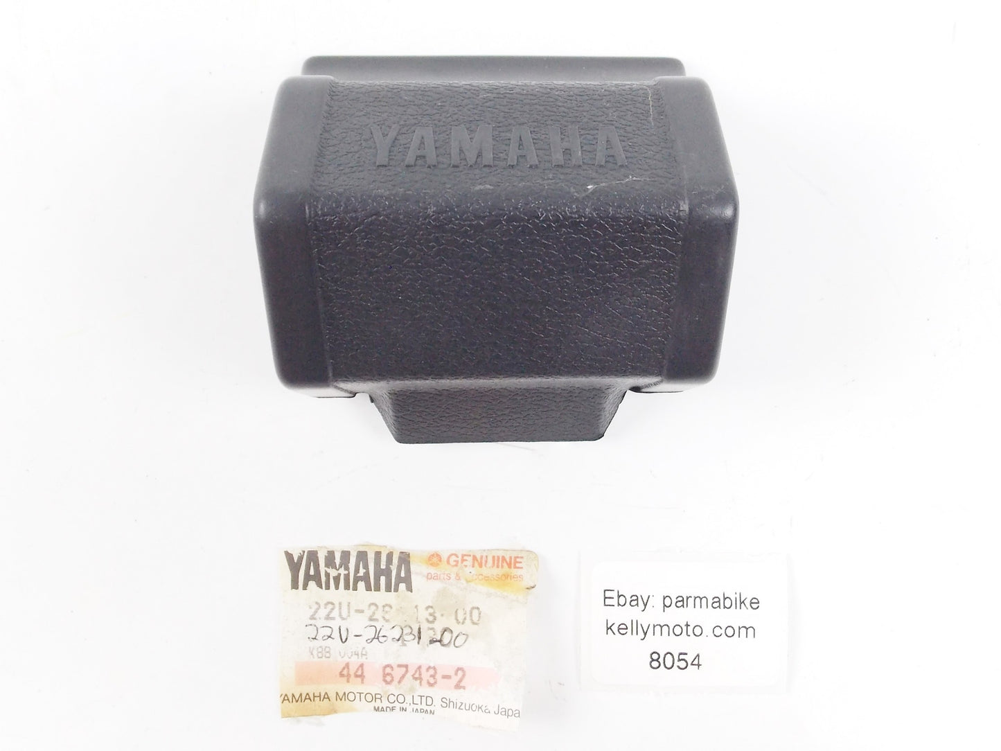 NOS OEM YAMAHA 1983 XV500 HANDLEBAR PLASTIC COVER PROTECTOR 22U-26213-00 - MotoRaider