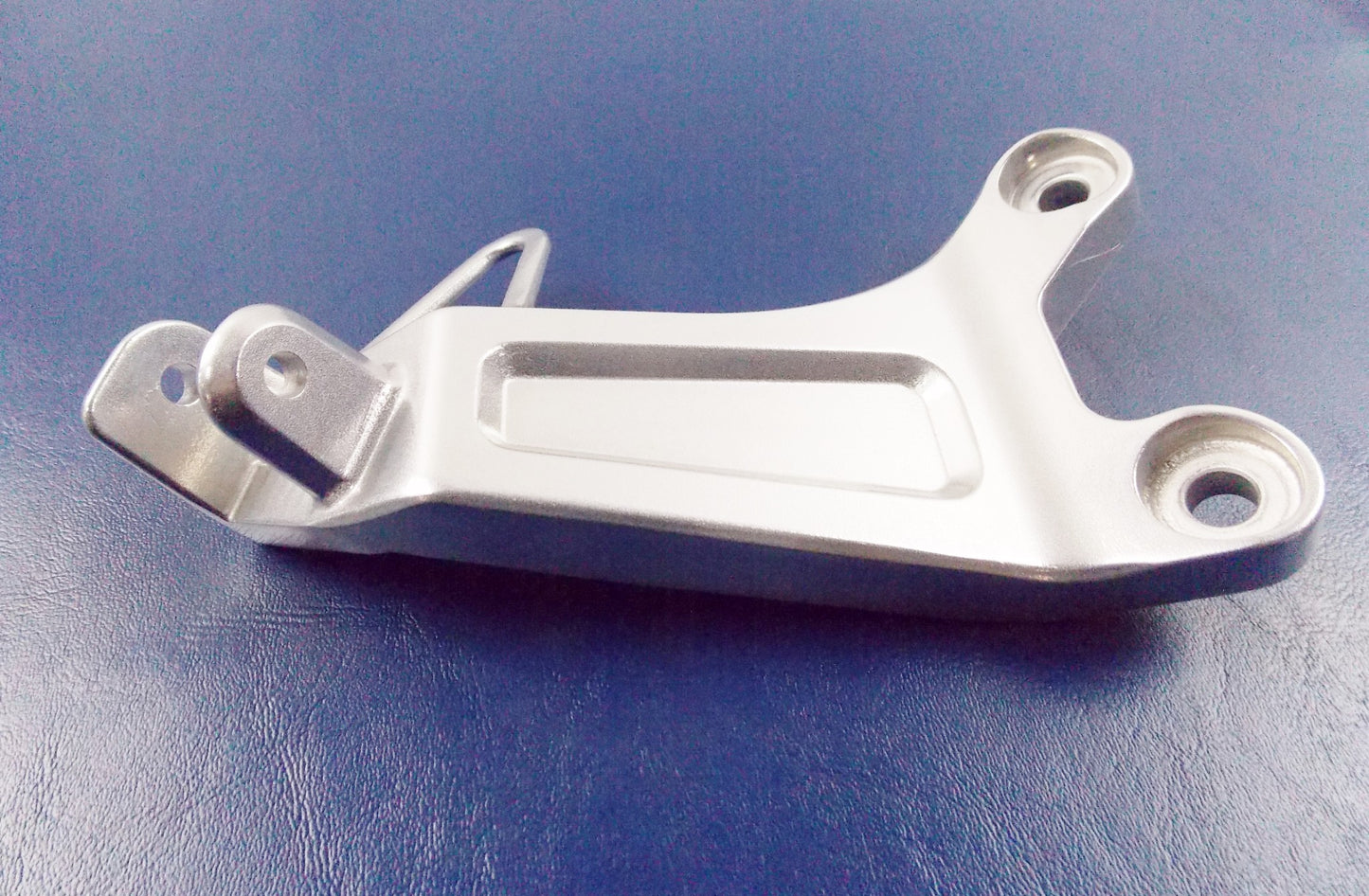 OEM HONDA 2003-2004 CBR600 HOLDER RH PILLION FOOT STEP 50750-MEE-000 50750MEE000 - MotoRaider