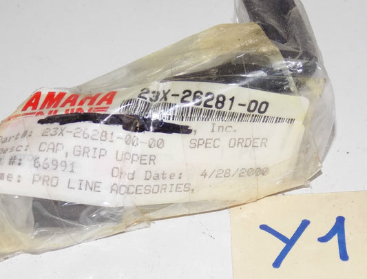 NOS Yamaha 1983 2011 YZ WR THROTTLE HOUSING Cap grip Upper Part 4SS-18101-10 - MotoRaider