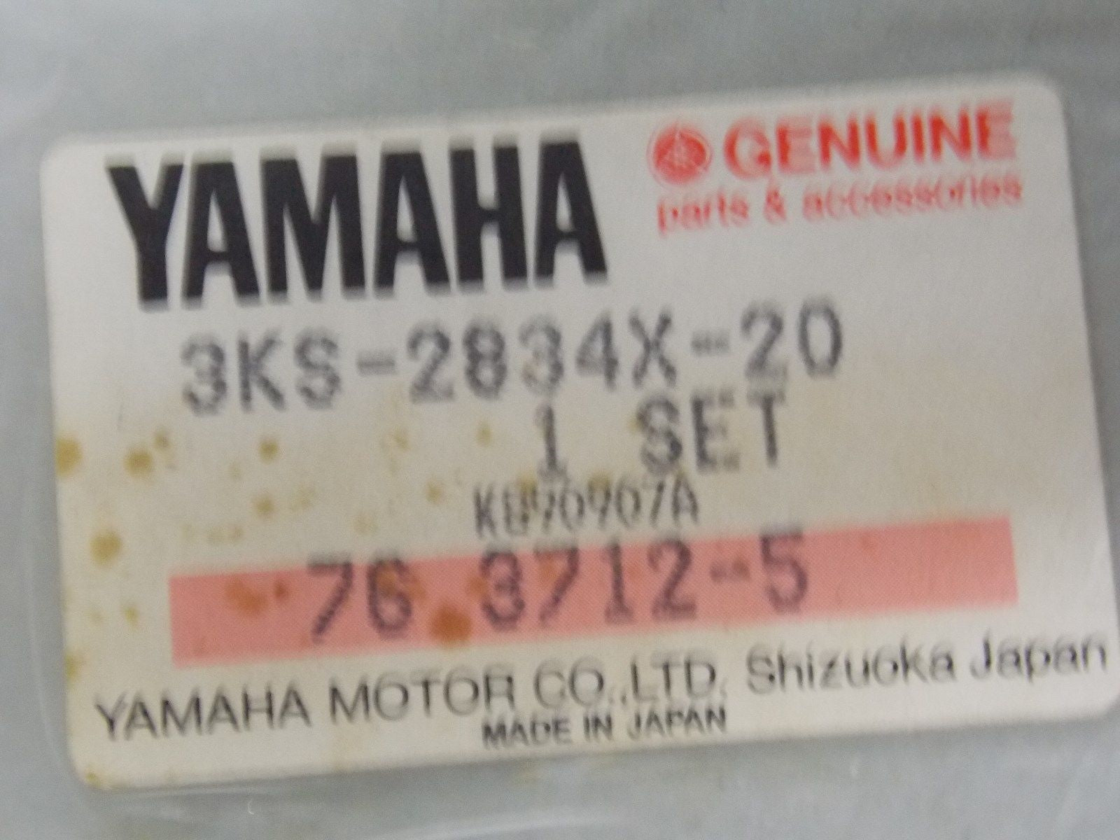 NOS YAMAHA  1990 1991 FZ750 EMBLEM DECAL STICKER GRAPHIC  3KS-2834X-20 - MotoRaider