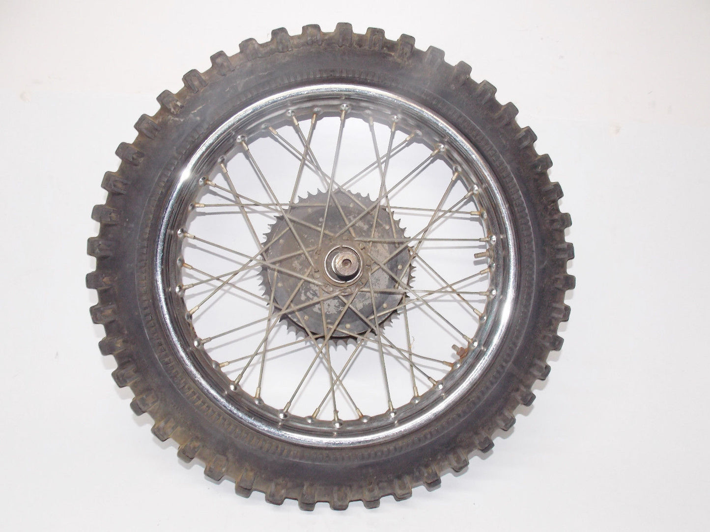 1973 HUSQVARNA RT WR 250 360 REAR WHEEL 18" SPROCKET CARRIER BRAKE PLATE AXLE - MotoRaider