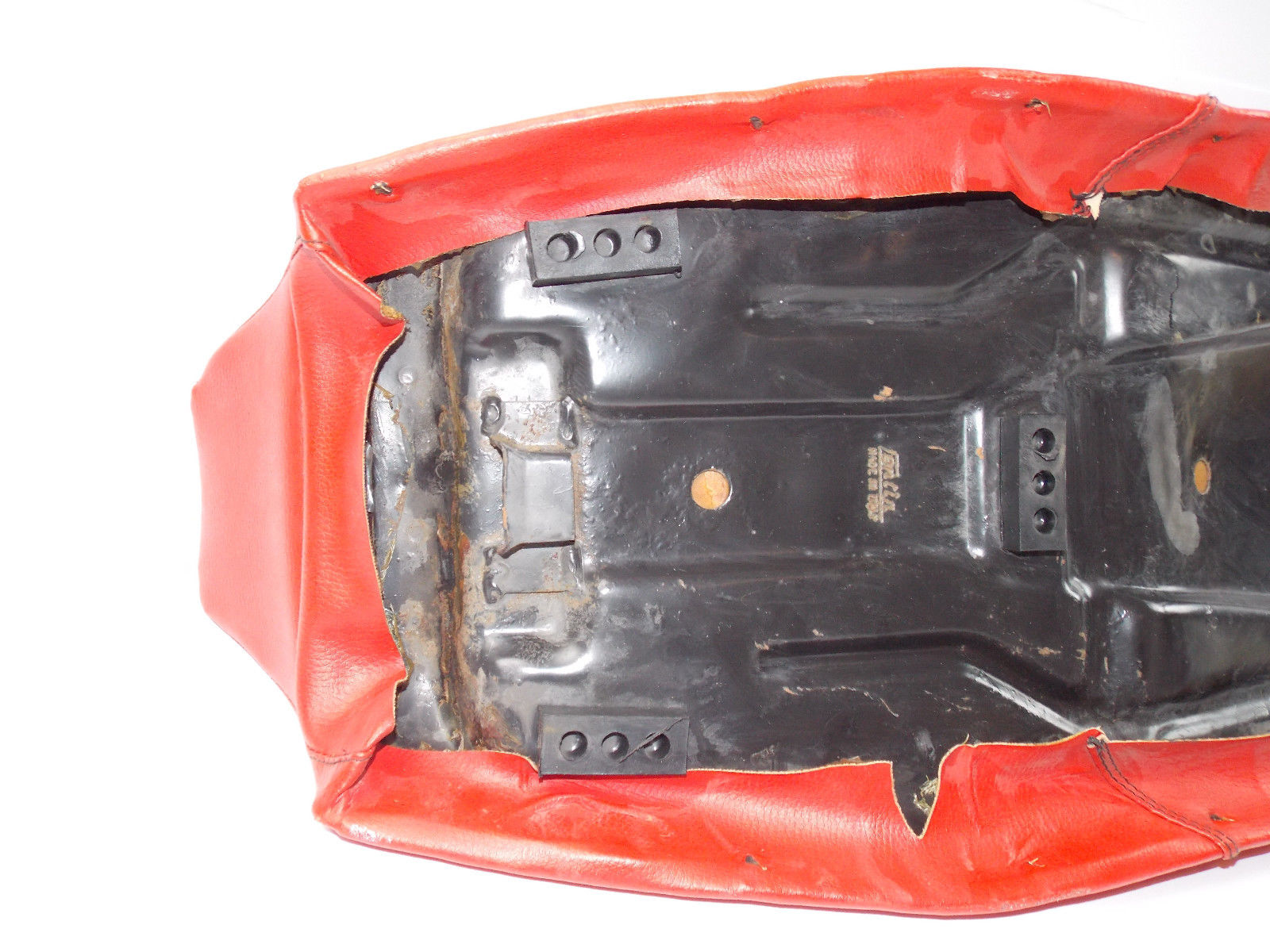 NOS 1983 CAGIVA ALETTA ROSSA 350 SEAT RED SADDLE FOAM COVER PAN DUCATI 800038146 - MotoRaider