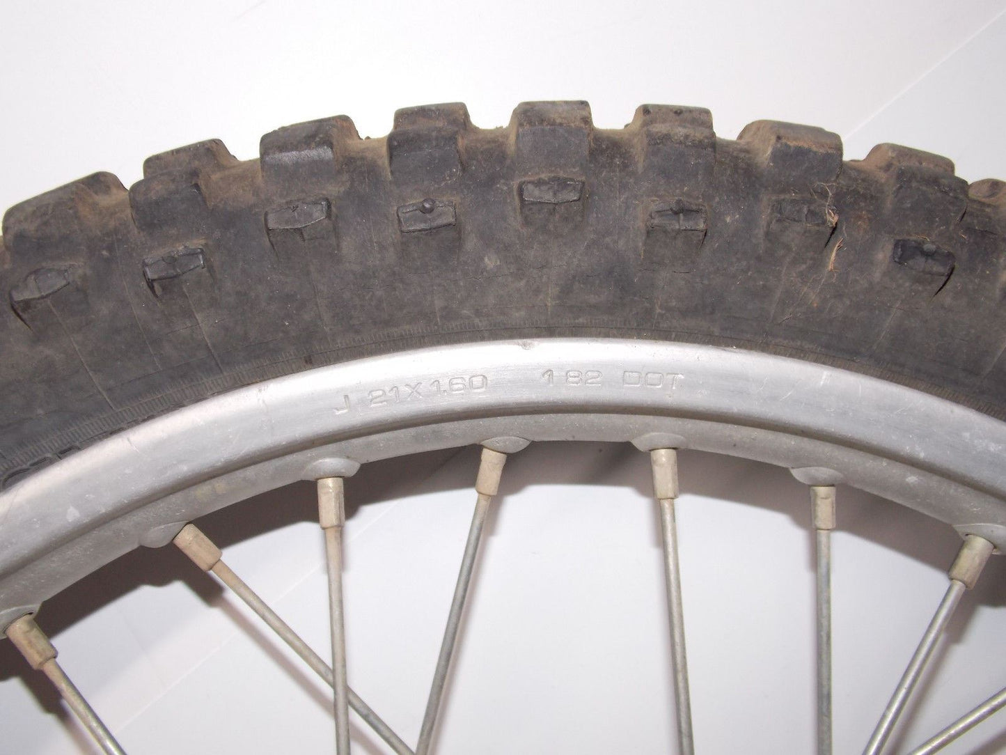 1976 YAMAHA 21" FRONT WHEEL 1.6 DID RIM SPOKE HUB YZ IT 250 400 HUSQVARNA - MotoRaider