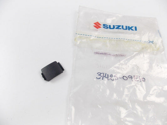 NOS OEM 1994-2001 SUZUKI DINNER SWITCH HOLE CAP  AP501/50 AY50  37425-09E10 - MotoRaider