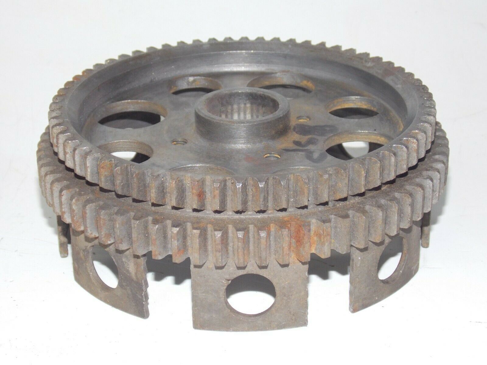 1970 HUSQVARNA CR 250 8 sp EIGHT SPEED ENGINE CLUTCH BASKET MOTOR SPORTSMAN - MotoRaider