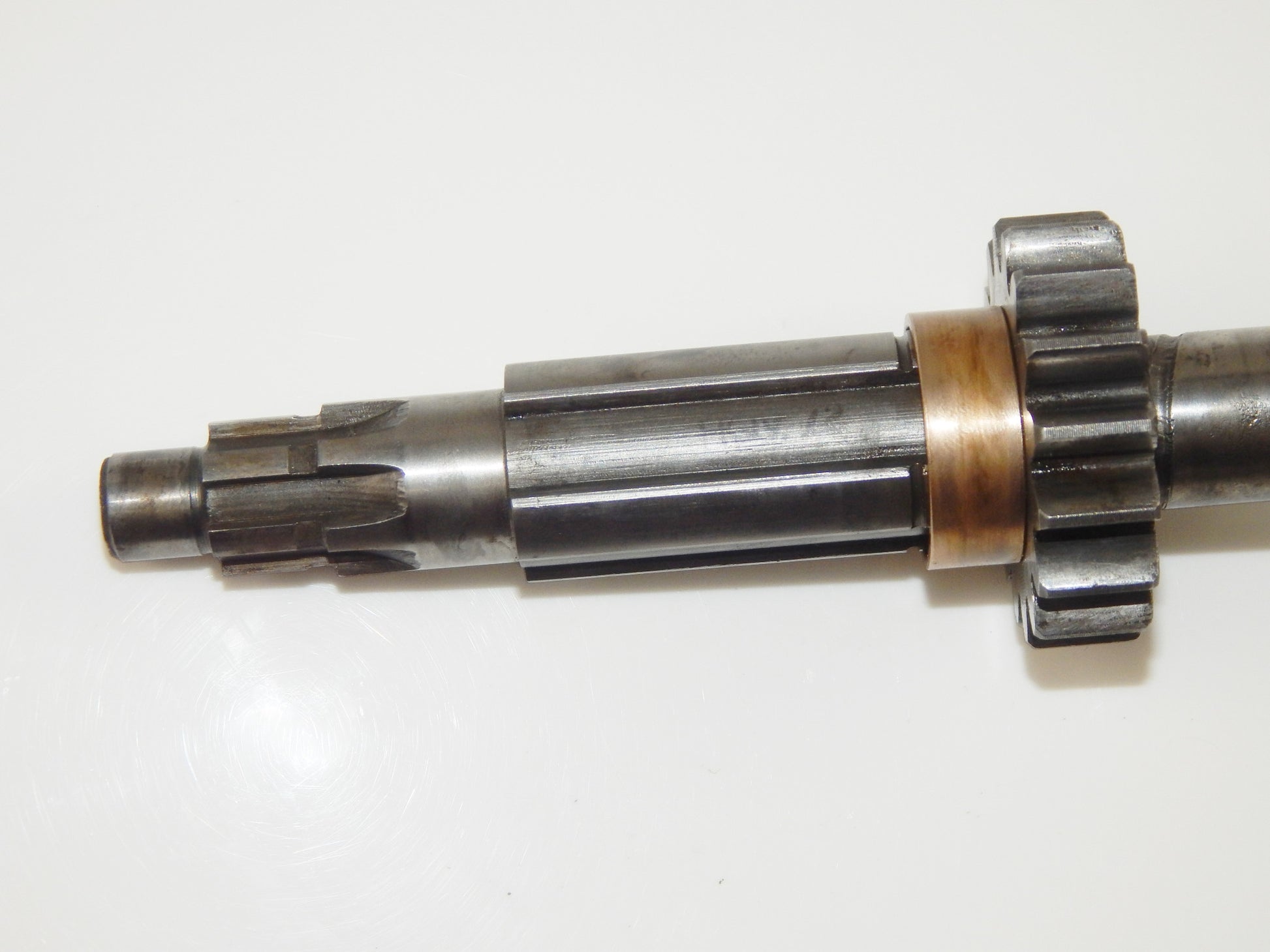 VINTAGE 1972 HUSQVARNA MOTORCYCLE TRANSMISSION GEARBOX SHAFT 16T HQV-72 - MotoRaider