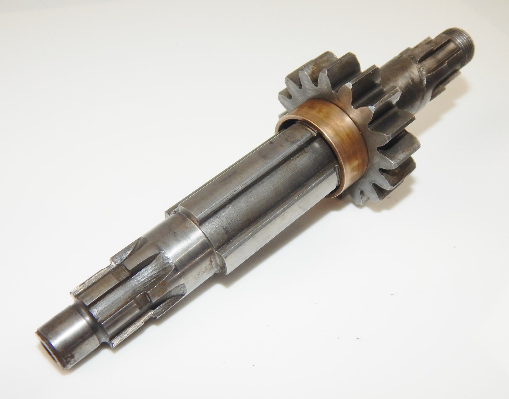 VINTAGE 1972 HUSQVARNA MOTORCYCLE TRANSMISSION GEARBOX SHAFT 16T HQV-72 - MotoRaider