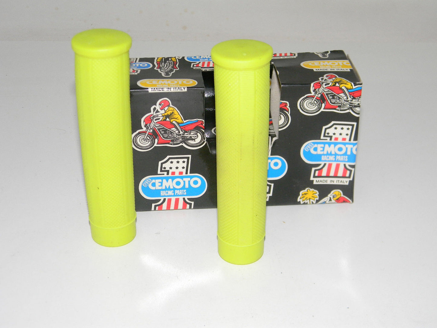 Yellow Cemoto HANDLEBAR GRIPS Suzuki Yamaha Suzuki Honda Harley Jawa Cafe Custom - MotoRaider