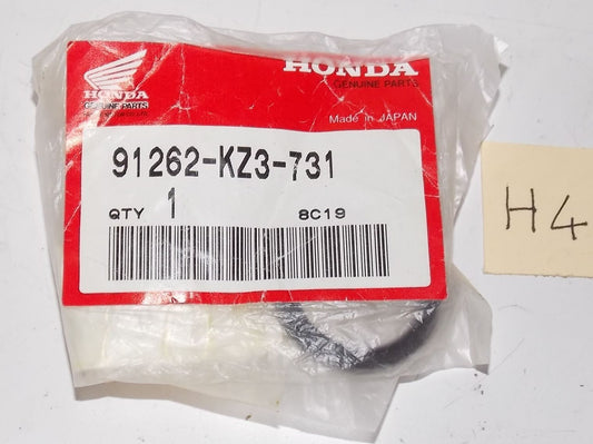 NOS HONDA 1991 2012 CR125R CR250R CR500R XR650 CRF450 25x32x4 SEAL 91262-KZ3-731 - MotoRaider