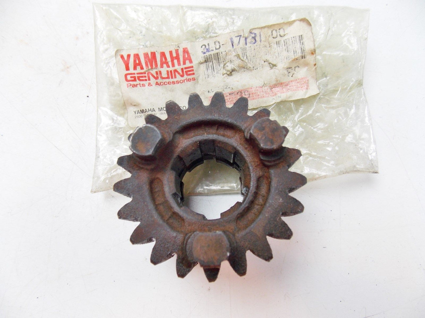 NOS YAMAHA 1989-1995 3RD PINION J 31GEAR  XTZ750   3LD-17131-00 - MotoRaider