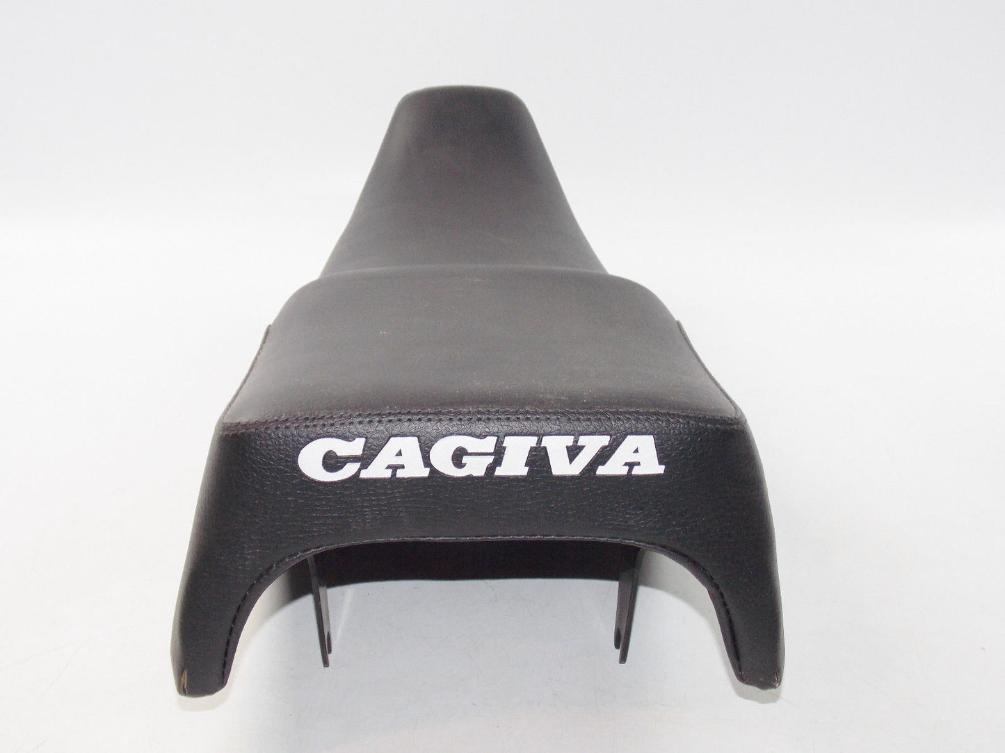 NOS 1983 CAGIVA ALETTA ROSSA 350 SEAT BLACK SADDLE FOAM COVER PAN 800038146 - MotoRaider