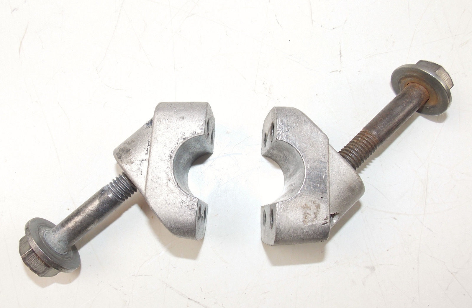 1980'S HUSQVARNA 7/8" 22mm HANDLEBAR CLAMPS MOUNTING HANGER RISERS CR WR 250 500 - MotoRaider