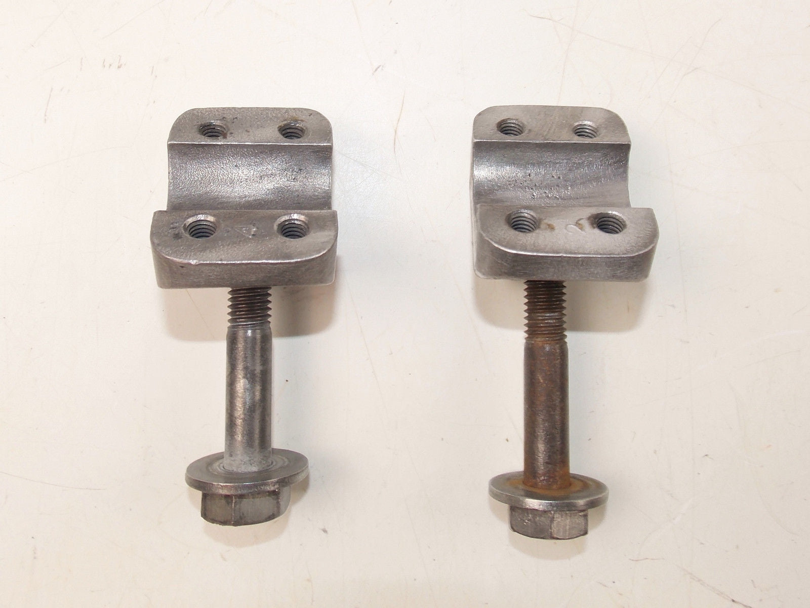 1980'S HUSQVARNA 7/8" 22mm HANDLEBAR CLAMPS MOUNTING HANGER RISERS CR WR 250 500 - MotoRaider