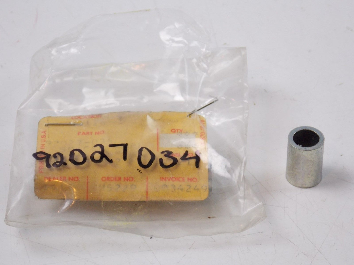 NOS KAWASAKI 1966-2015 FUEL TANK SPACER A1 A7 H1 W1 W2 92027-034 - MotoRaider