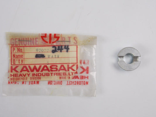 NOS OEM KAWASAKI  1973-2005 SPARK ADVANCER WASHER Z1 KZ400/440/550   92022-244 - MotoRaider