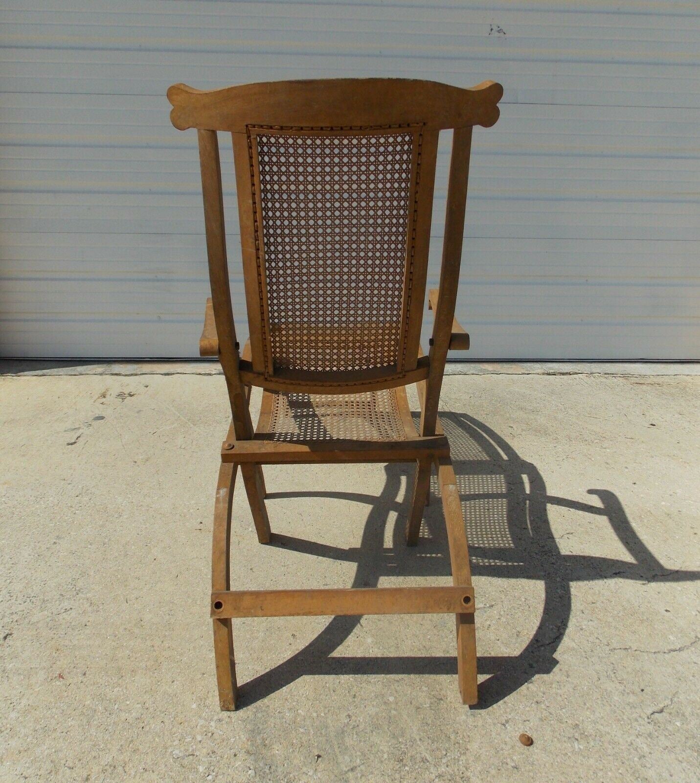 1900's FOLDING LOUNGE SHIP BOAT DECK WOODEN CHAIR CANED ANTIQUE MAYBE WALNUT - MotoRaider