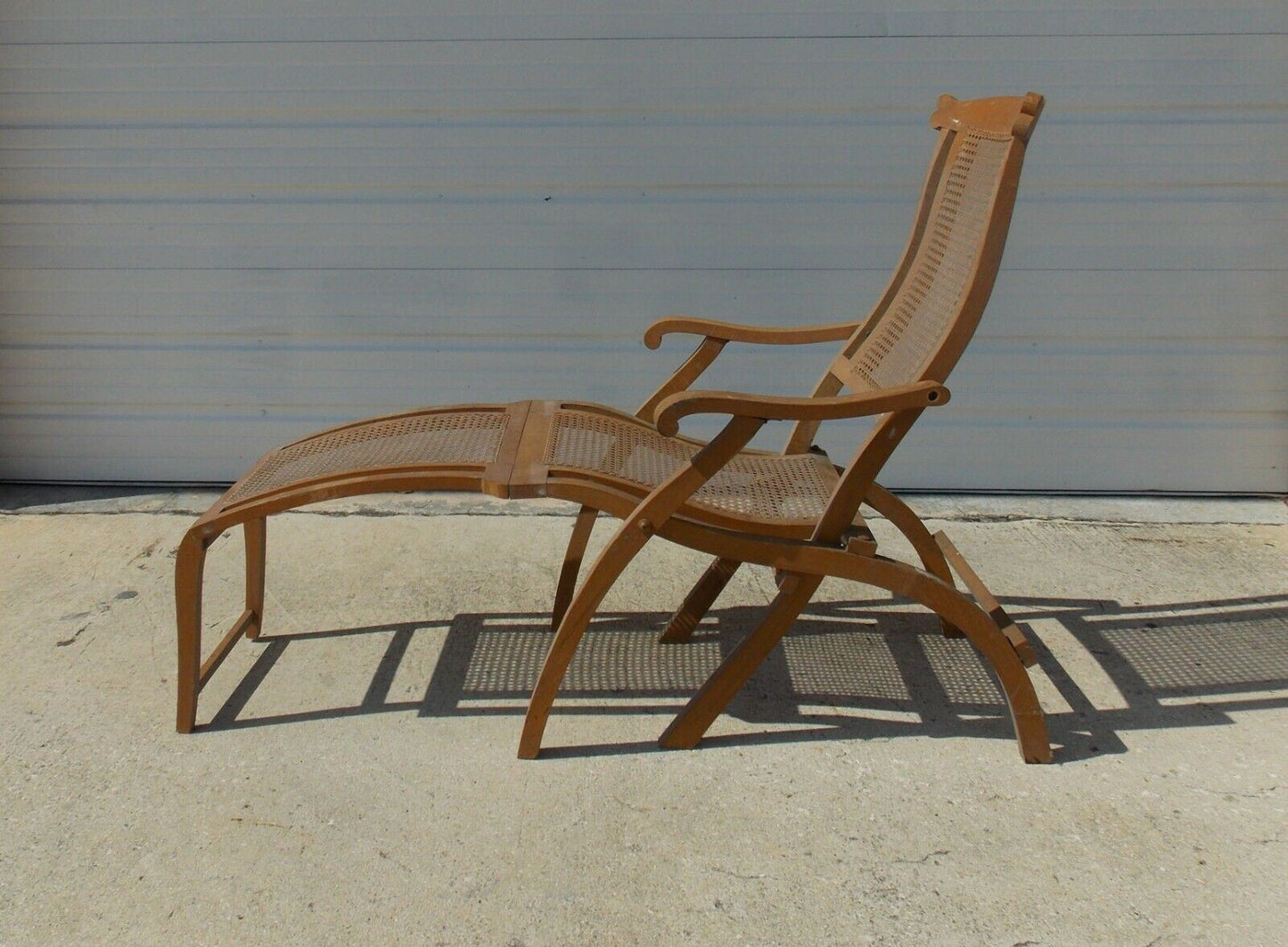 1900's FOLDING LOUNGE SHIP BOAT DECK WOODEN CHAIR CANED ANTIQUE MAYBE WALNUT - MotoRaider