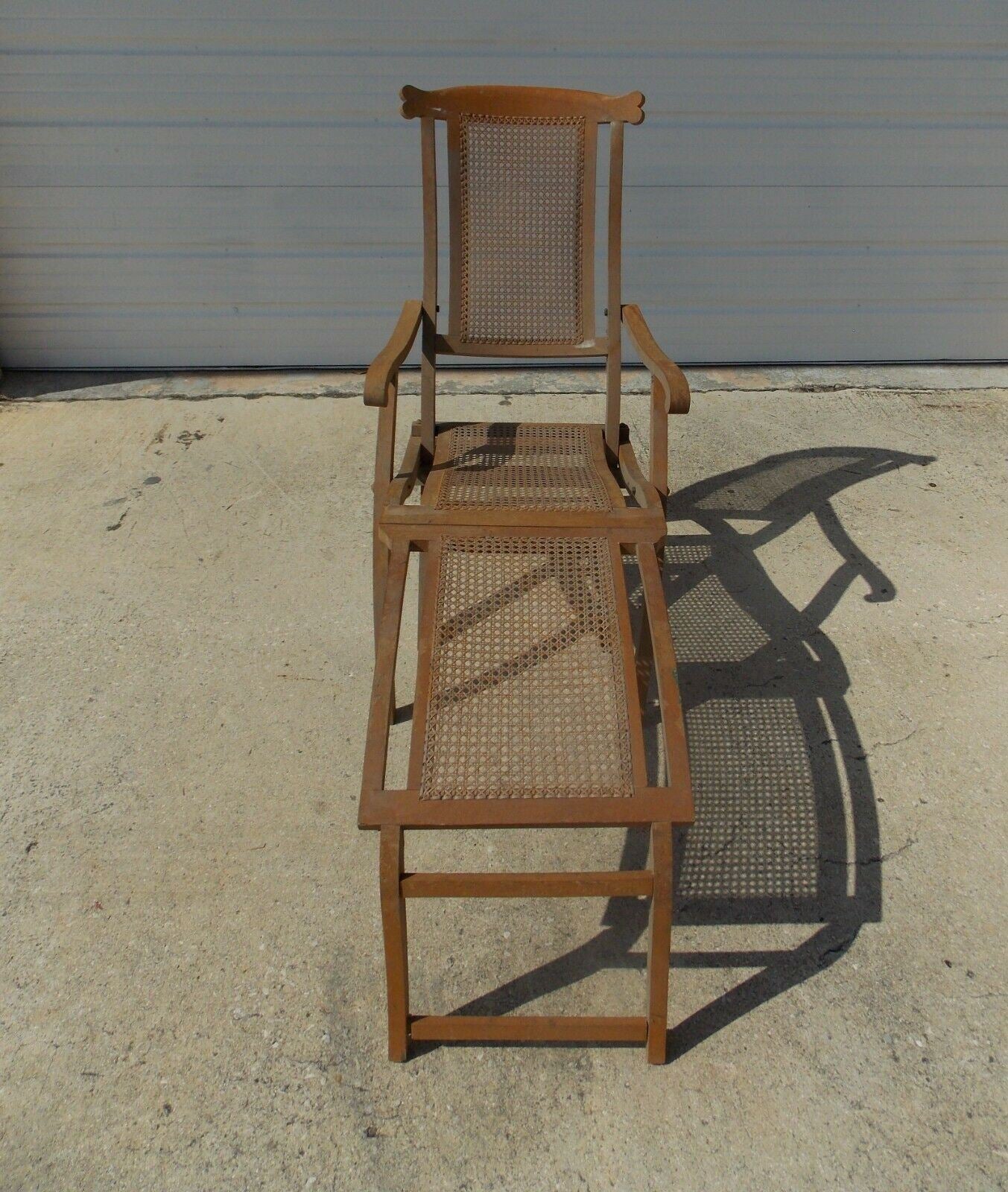 1900's FOLDING LOUNGE SHIP BOAT DECK WOODEN CHAIR CANED ANTIQUE MAYBE WALNUT - MotoRaider