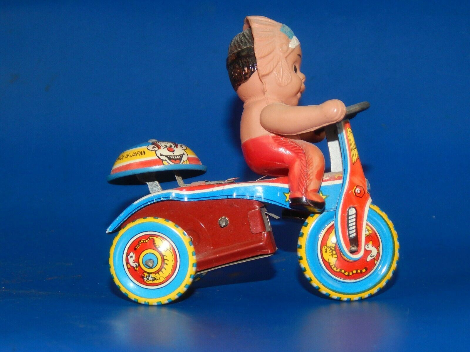 1960's VINTAGE TIN WIND UP TOY BABY INDIAN ON BICYCLE TRICYCLE+BELL JAPAN L=4" - MotoRaider