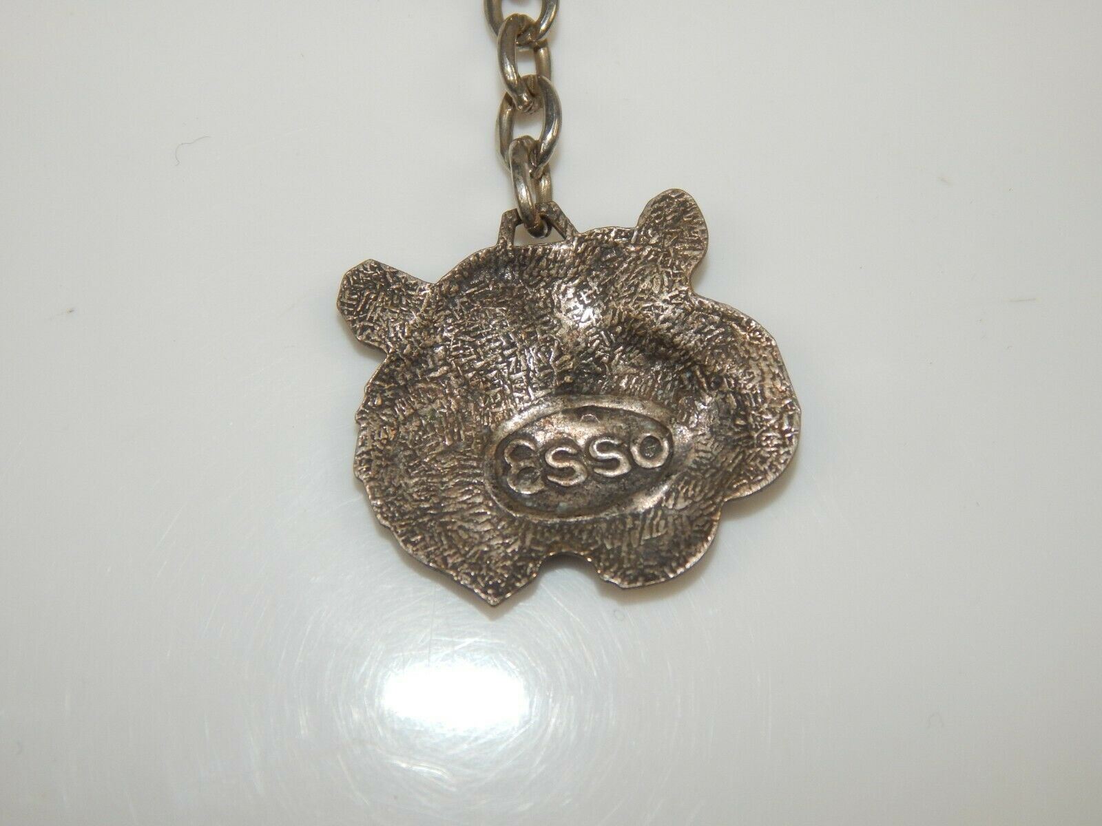 ORIGINAL 1970's ESSO TIGER METAL EMBLEM KEY CHAIN RING FOB  ITALY 30x630mm - MotoRaider