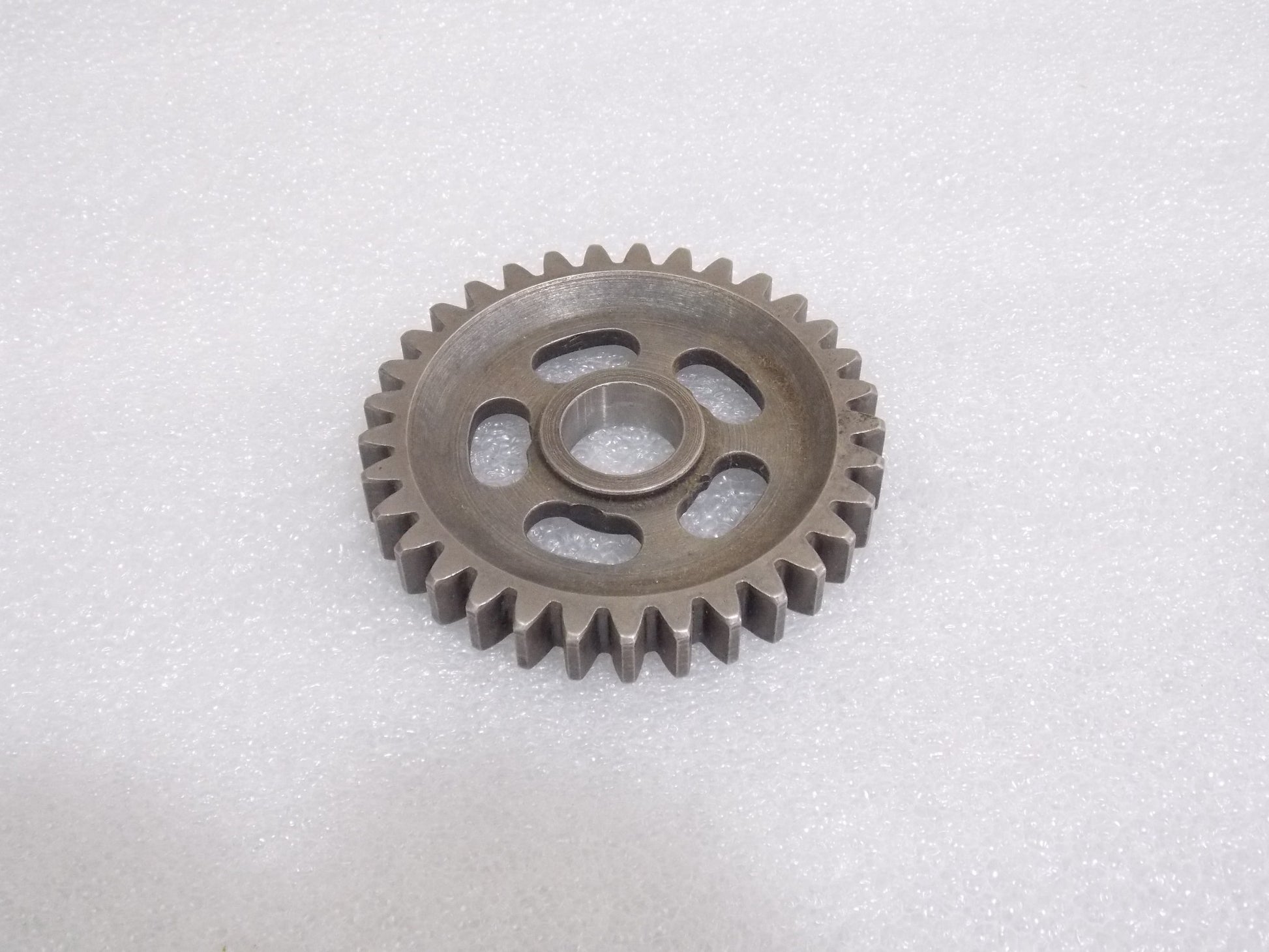 OEM HUSQVARNA 1982 WR125 TRANSMISSION 1st GEAR WHEEL 33T 161244201 - MotoRaider