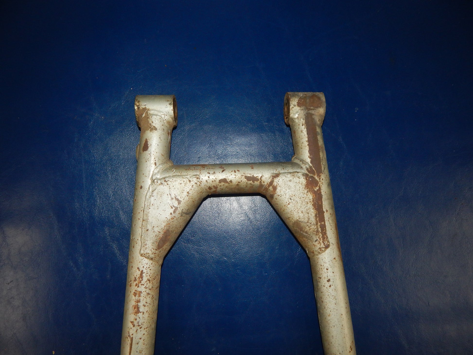 HUSQVARNA 1976 CR GP/1975-76 CC / 1975 CR REAR SUSPENSION FRAME CHASSIS SWINGARM - MotoRaider