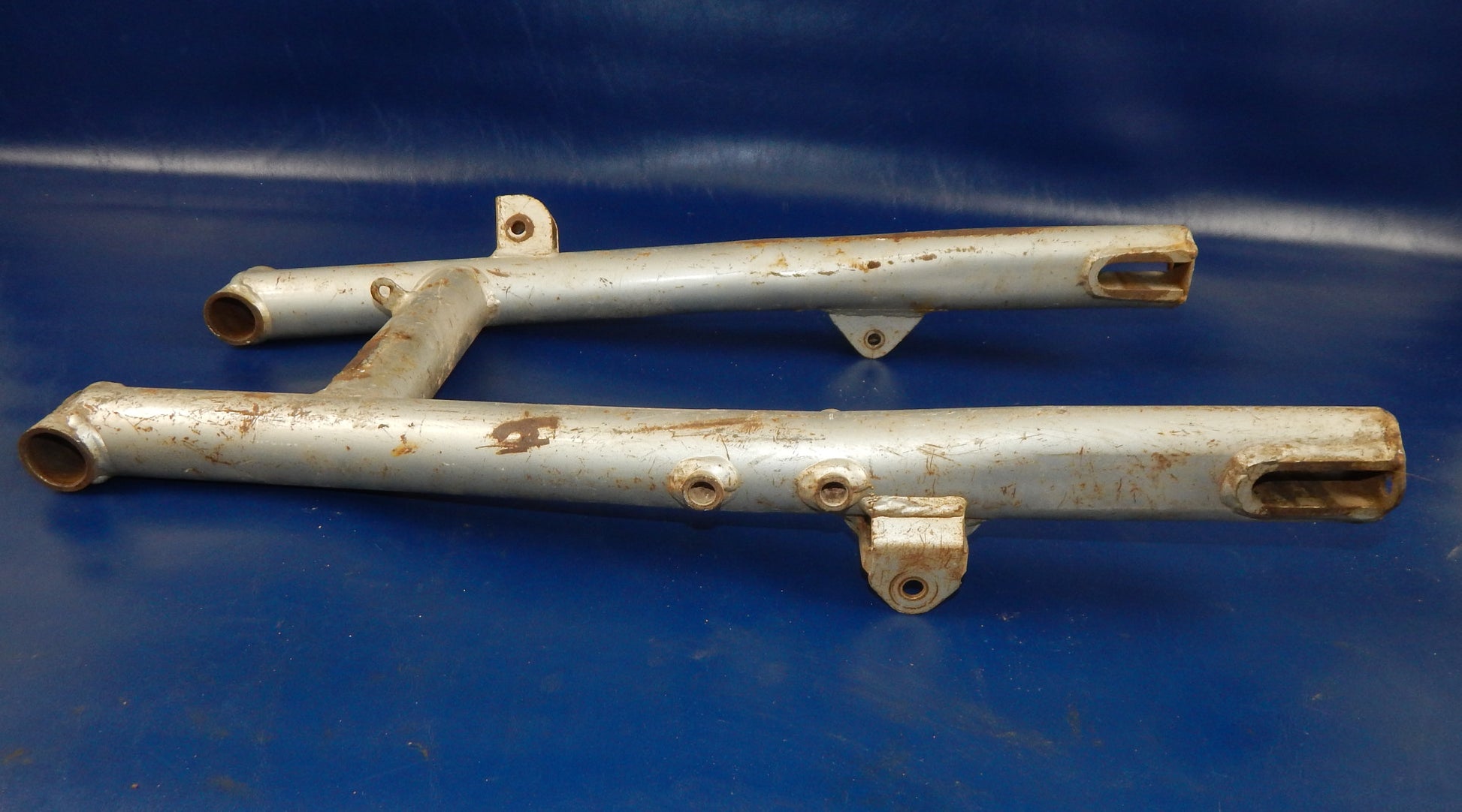 VINTAGE 1970-80's HUSQVARNA REAR SUSPENSION FRAME CHASSIS SWING ARM - MotoRaider