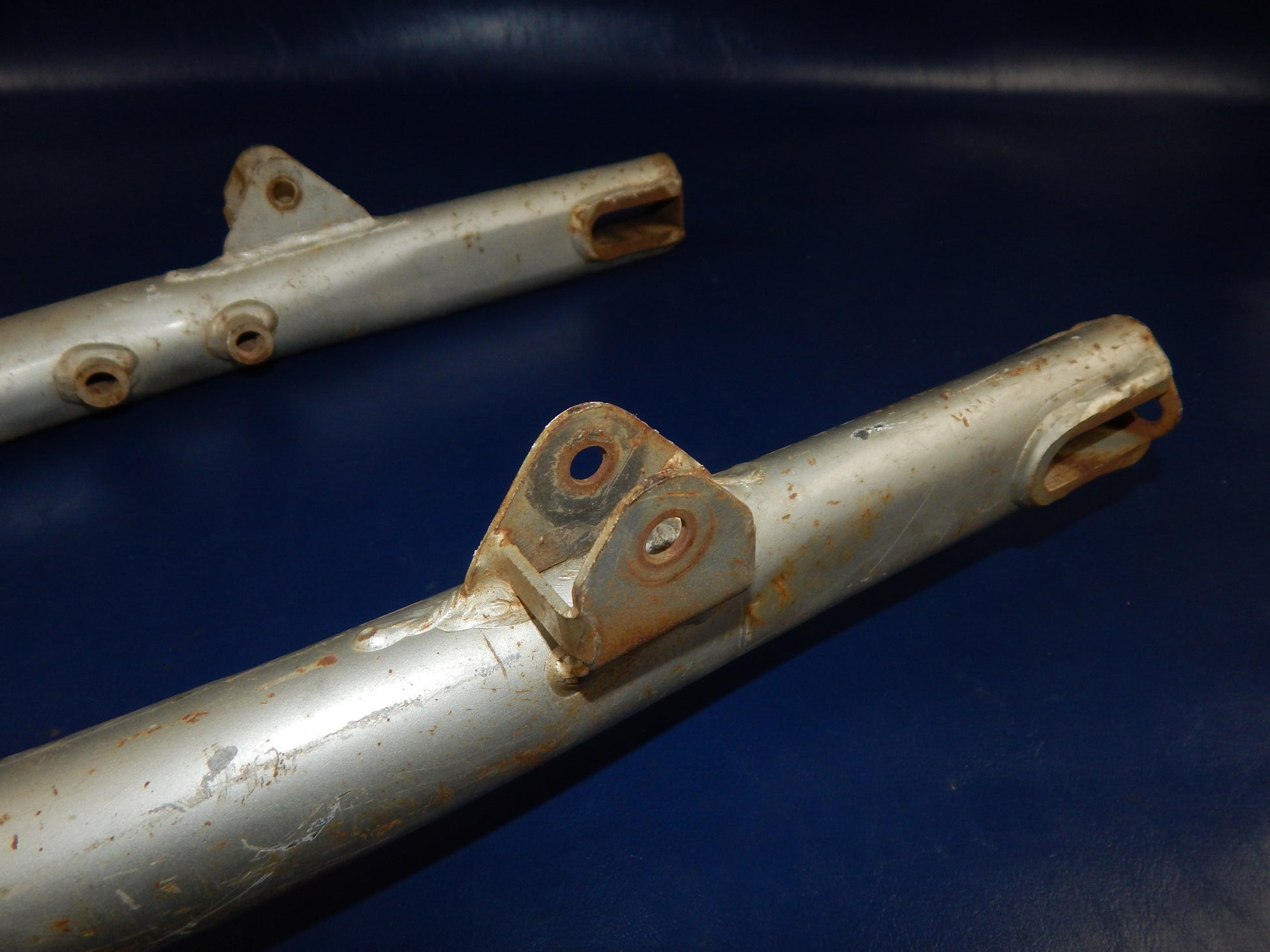 VINTAGE 1970-80's HUSQVARNA REAR SUSPENSION FRAME CHASSIS SWING ARM - MotoRaider